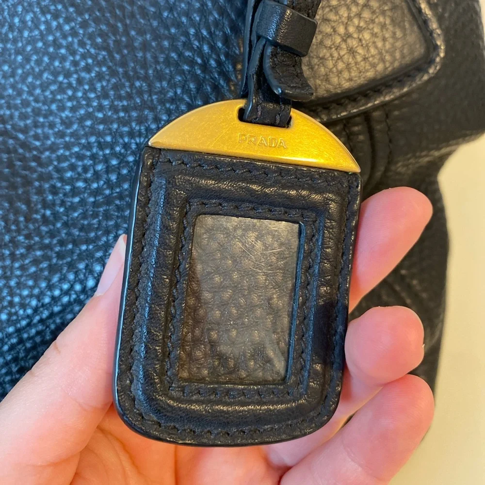 Prada Vitello Daino Tote Bag - Picture 4 of 10